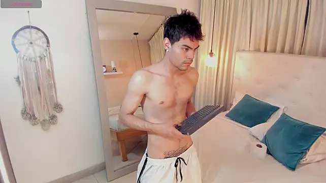 Lycan____ Chat XXX live