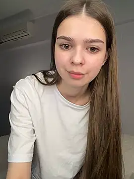 SkylineBliss' Live XXX Chat