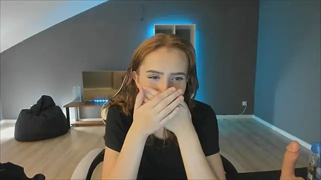 XXX chat uživo modela Ari_mon