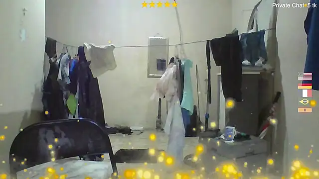 CaptainFox live XXX chat