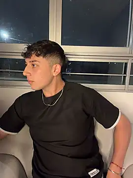 OLIVER_Kn Live XXX chat