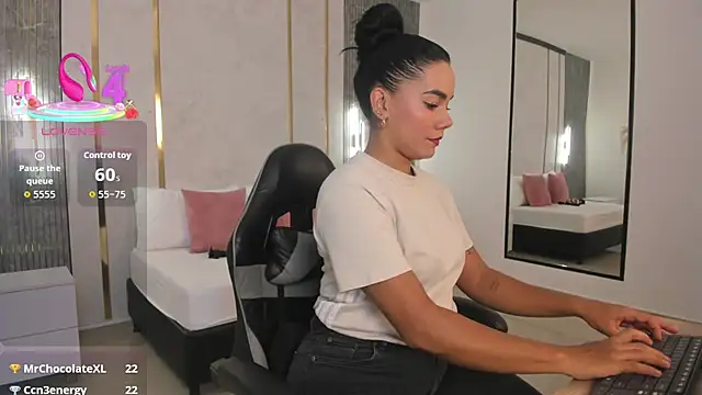 Chatroom XXX en direct de dana_daree