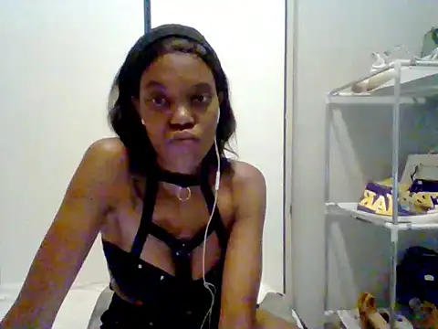EbonyDivaxo's Live XXX Chat