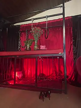 MistressAndre's Live XXX Chat