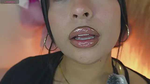 mia_roux1n Live XXX chat