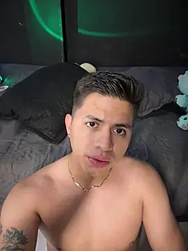 Niicky1_ Chat XXX in diretta