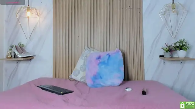 Ariana_bell01 XXX чат на живо