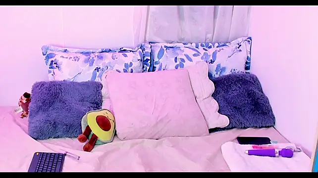 SarahRouge – Naživo XXX chat