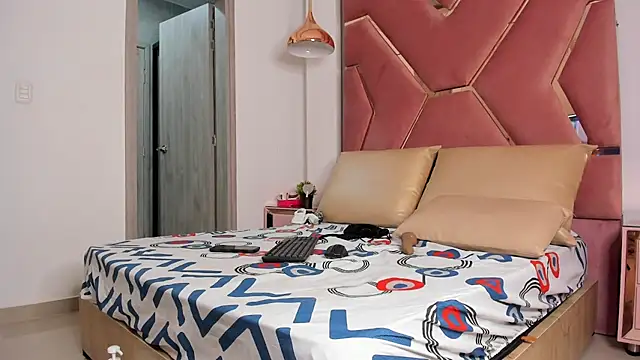 Živý XXX chat StefaniCollins