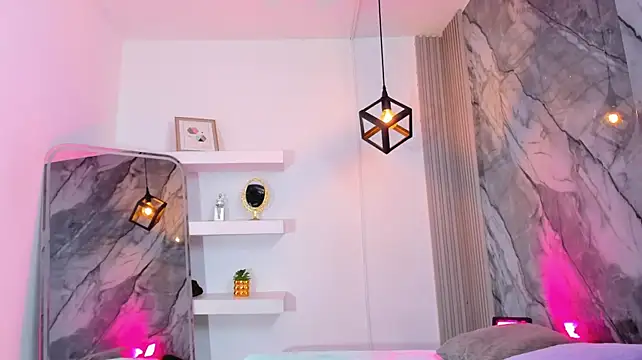 IsabellaMonet Chat XXX live