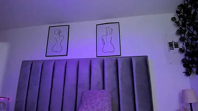 XXX chat uživo modela Kitty_Gang