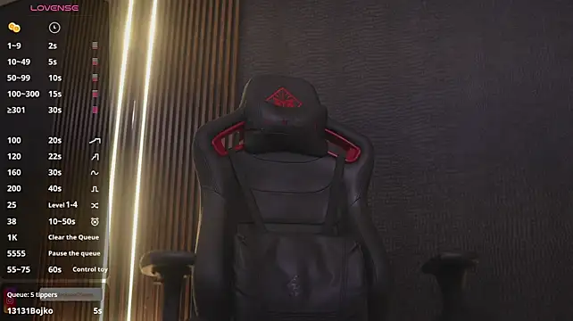 Онлайн чат XXX JacksonOlsenn