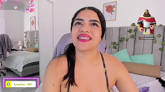 Umarani_ Live XXX-Chat