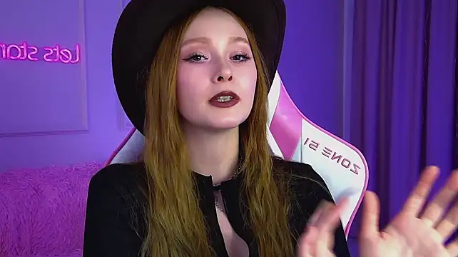 AgataFoxley Chat XXX live