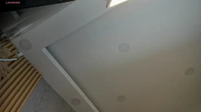 pirlywild's Live XXX Chat