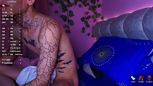 TheBatMansion Chat XXX in diretta