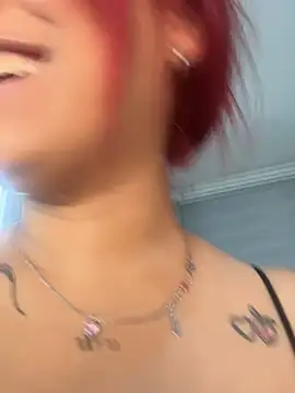 GiaRedd Live XXX Chat
