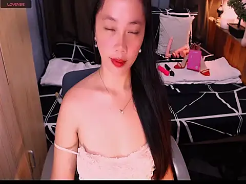SexyMariaa Adlı Modelin Canlı XXX Sohbeti