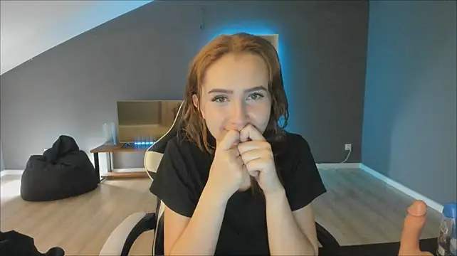 Ari_mon Adlı Modelin Canlı XXX Sohbeti