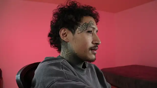 trieone – Live XXX-chat
