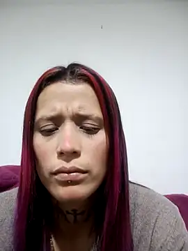 Lya_Ross19 Adlı Modelin Canlı XXX Sohbeti