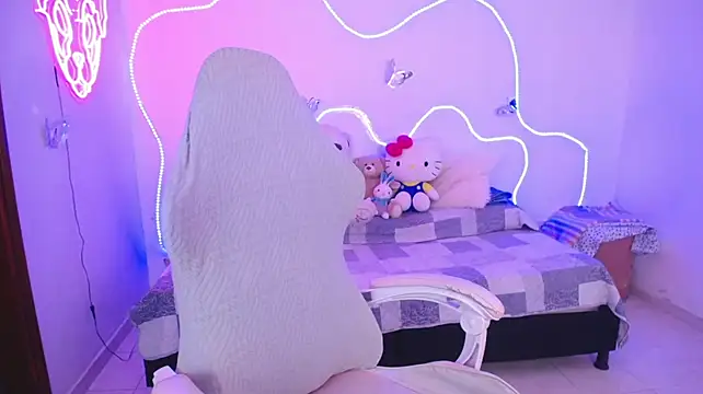 Valery_tiny Adlı Modelin Canlı XXX Sohbeti