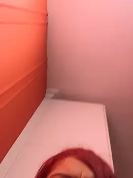 GiaRedd Adlı Modelin Canlı XXX Sohbeti