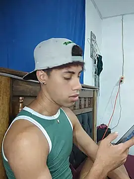 Chat XXX ao vivo de Dennis_Lupers