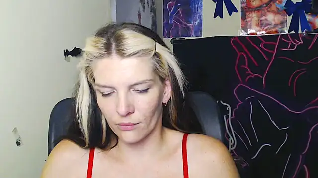 XXX chat uživo modela VanessaRey_