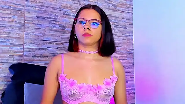 XXX chat uživo modela nath_redrex