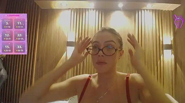 brianna_196's Live XXX Chat