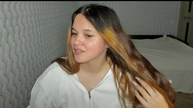 Chat XXX ao vivo de Elyssae