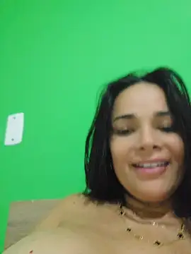 CataleyaRusso Show in webcam