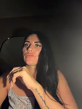 Sexy_lady_30's Live Chat Room