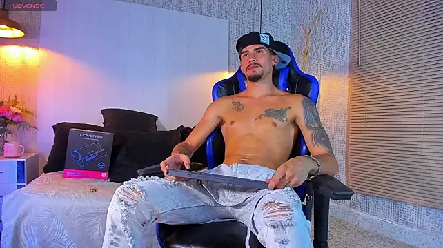 Chat +18 de SharonTygaX ao vivo
