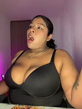 paola091 Adlı Modelin Canlı XXX Sohbeti