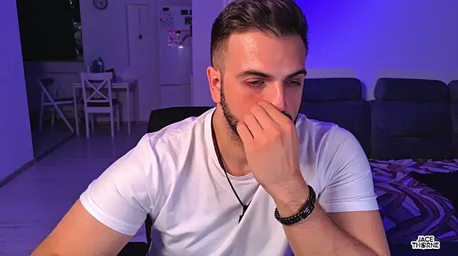 Jace_Thorne: онлайн-секс-чат