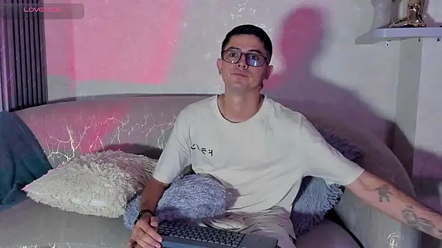 Ostin_Colt live XXX chat