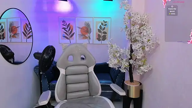 Shady_bug Adlı Modelin Canlı XXX Sohbeti