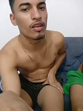 Chat +18 de ARES_DAM ao vivo