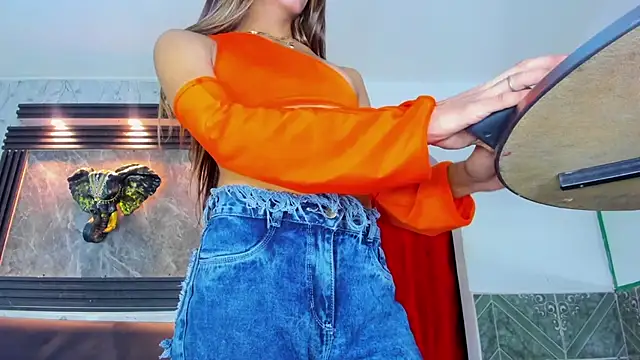 Isabella_stanford2のライブXXXチャット