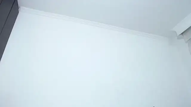 rowanbig élő XXX-chatje