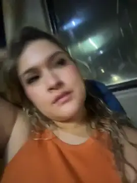 Sara_smiiith211's Live XXX Chat