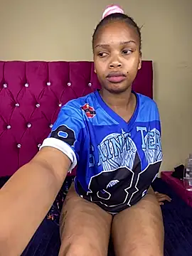 BarbieWaffles XXX чат на живо