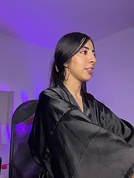 Mirandaa_Rogers' Live XXX Chat