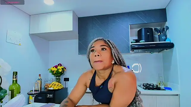 SilvannaFitt XXX чат на живо