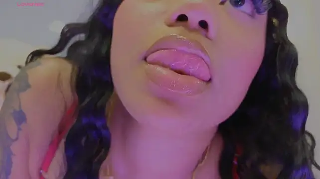 XXX chat uživo modela Madiee_Rhea