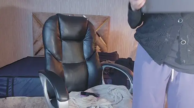 moon2_1_ Live XXX-Chat