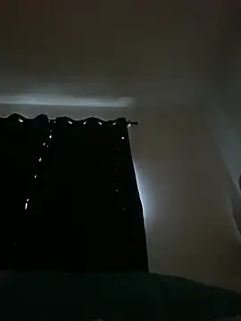 צ'אט XXX בשידור חי של GusanoDelicioso