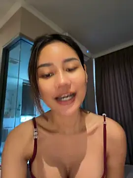 Czat XXX na żywo – SweetThaiGirlfriend